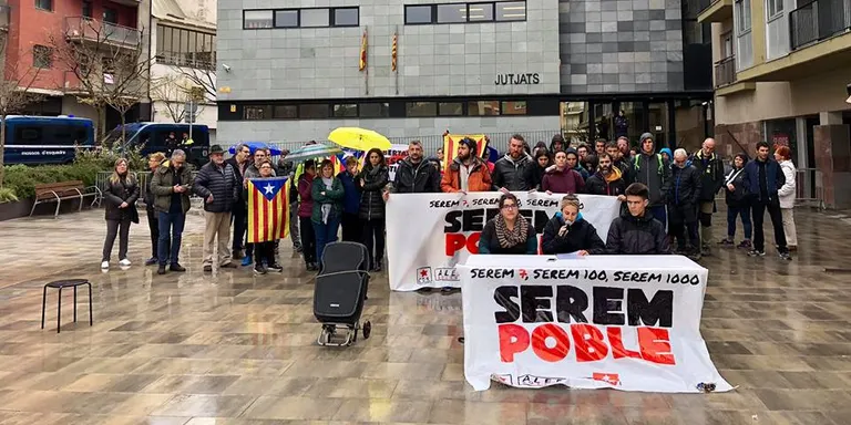 Set activistes de la Seu d'Urgell citats pel tall de l'N-260 el 21-F opten per no declarar