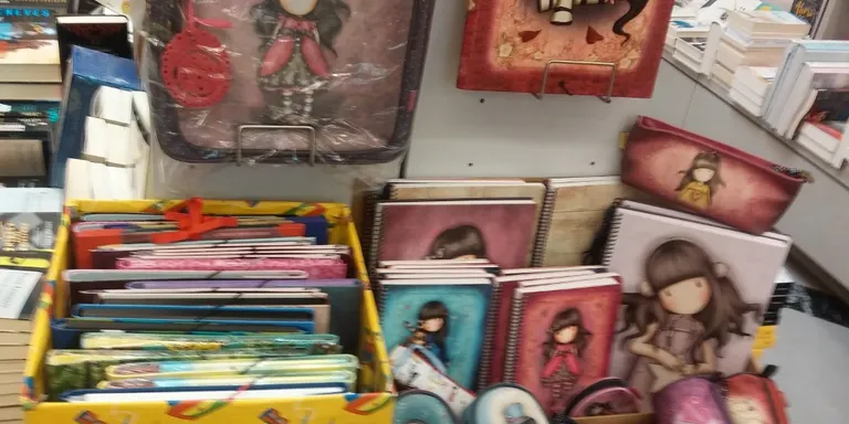 Llibres i material escolar, principal despesa de mares i pares al setembre