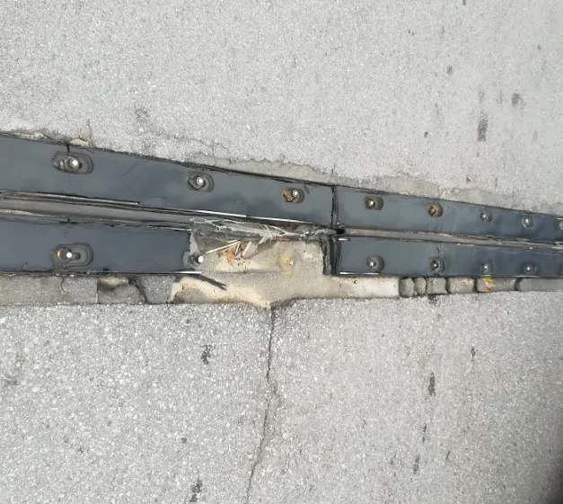 Iniciada la substitució de les juntes de dilatació del pont de la Riera d’en Cintet
