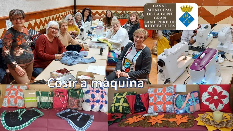 Aprenent a cosir a màquina a Sant Pere de Riudebitlles.