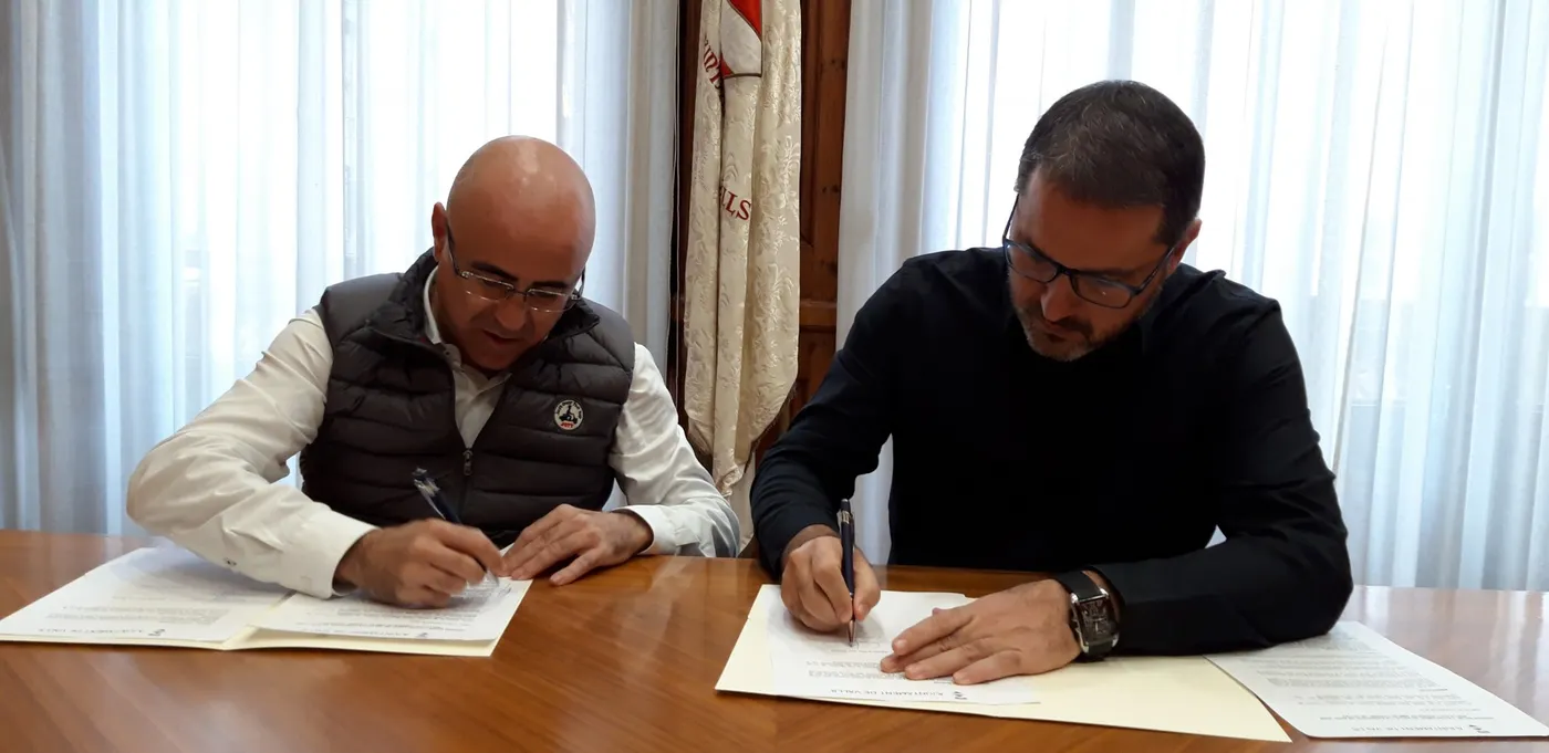 L’Ajuntament de Valls signa diferents convenis amb cinc entitats de la ciutat