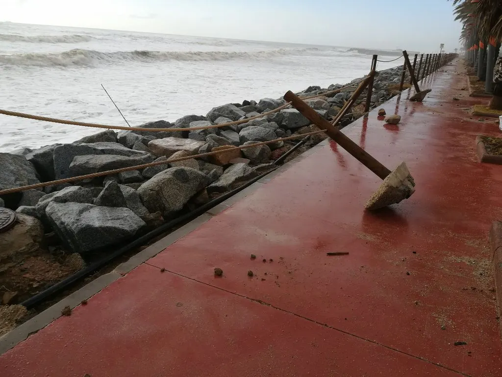 El passeig Marítim de Vilassar de Mar continua tancat fins a nou avís
