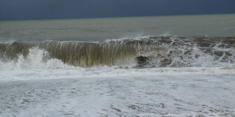 Temporal marítim amb onades fregant els 3 metres