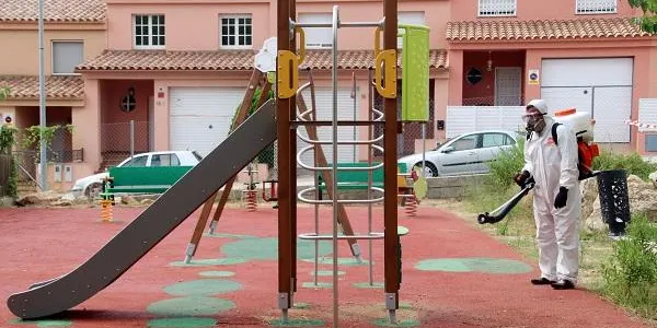Roda de Berà augmenta la desinfecció dels parcs infantils i les zones esportives