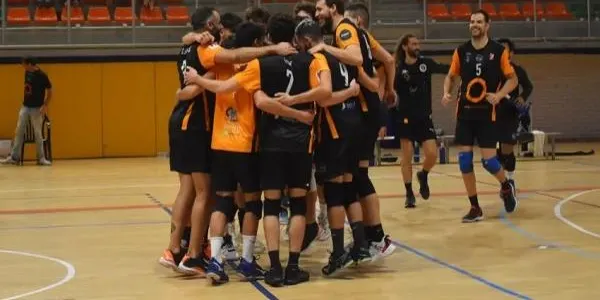 El CEVOL Torredembarra celebra a la pista del CV Zaragoza la segona victòria del curs (2-3)