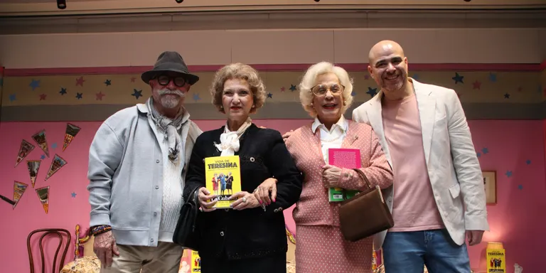 Un llibre repassa les biografies de les Teresines