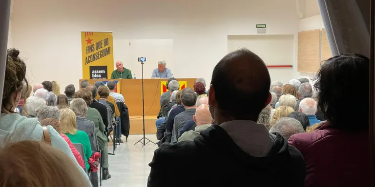 Llach demana a Valls que es torni a liderar el procés independentista