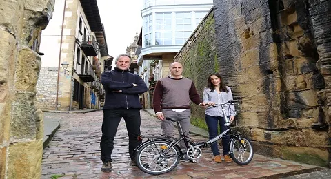 ENCUESTAS PARA ANALIZAR LA VIABILIDAD DE UN SERVICIO DE MINIBÚS EN HONDARRIBIA