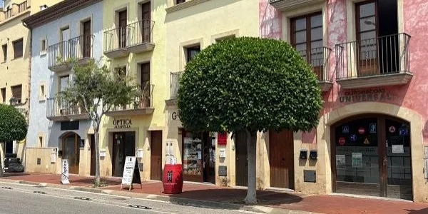Els comerços d’Altafulla s’erigeixen en refugis climàtics