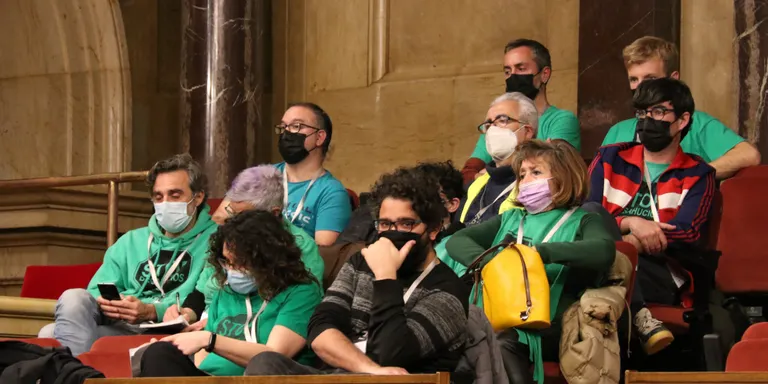 El Parlament aprova la nova llei antidesnonaments per afrontar l'emergència habitacional