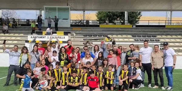 El Pre-benjamí ‘A’ de l’Altafulla revalida el títol de lliga