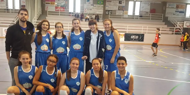 Triomf de l'infantil femení del BAC