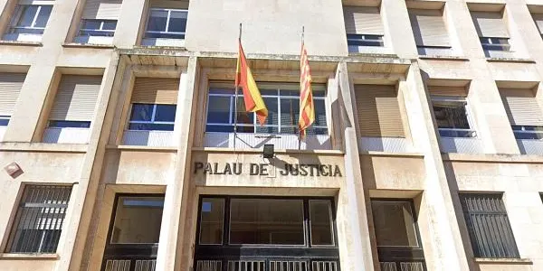 La Fiscalia sol·licita dinou anys de presó per a l'acusat de matar el seu pare al Catllar el 2023