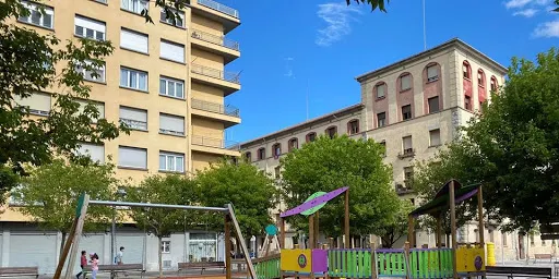 Les noves restriccions del Govern inclouen limitacions al 30% al comerç i mercats ambulants i la suspensió de fires