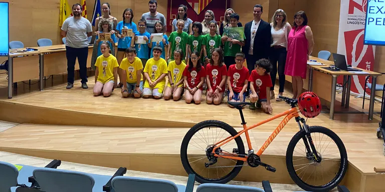 Alumnes calderins de 5è de Primària participen a la 6a edició del Gran Dictat