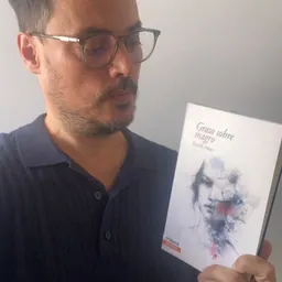 Entrevista al sesrovirenc Ivan Romero, autor del llibre" Graso sobre magro" - episode art