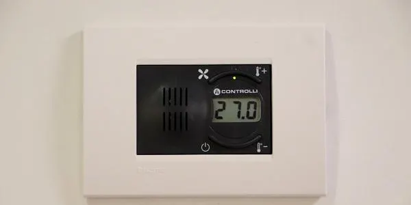 Entra en vigor el decret d’estalvi energètic que limita la temperatura dels aires condicionats a 27 graus a l’estiu