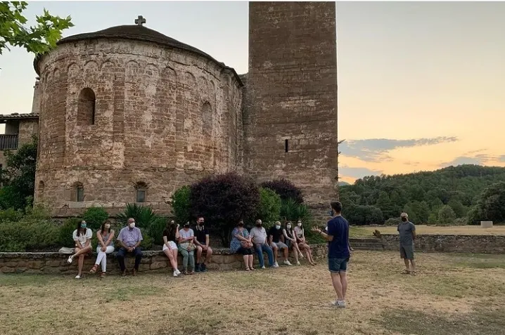 Solsona Experience recupera les visites nocturnes amb un itinerari teatralitzat pel conjunt monumental de Sant Esteve d'Olius