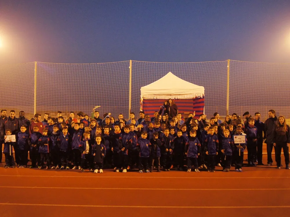 Foto de tots els components de la PBRLL 2015/2016 a l'escola de futbol