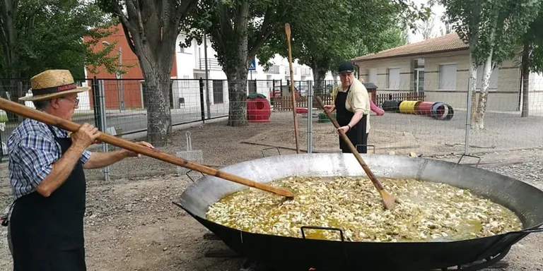 La Paella solidària destinarà els diners a l'Associació de Familiars de malalts d'Alzheimer
