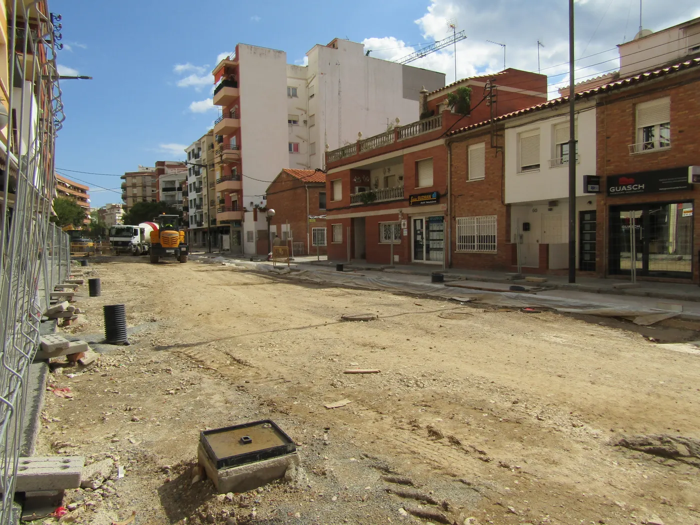 La Rambla Jaume I es va inundar perquè de moment els embornals encara estan més alts que la calçada