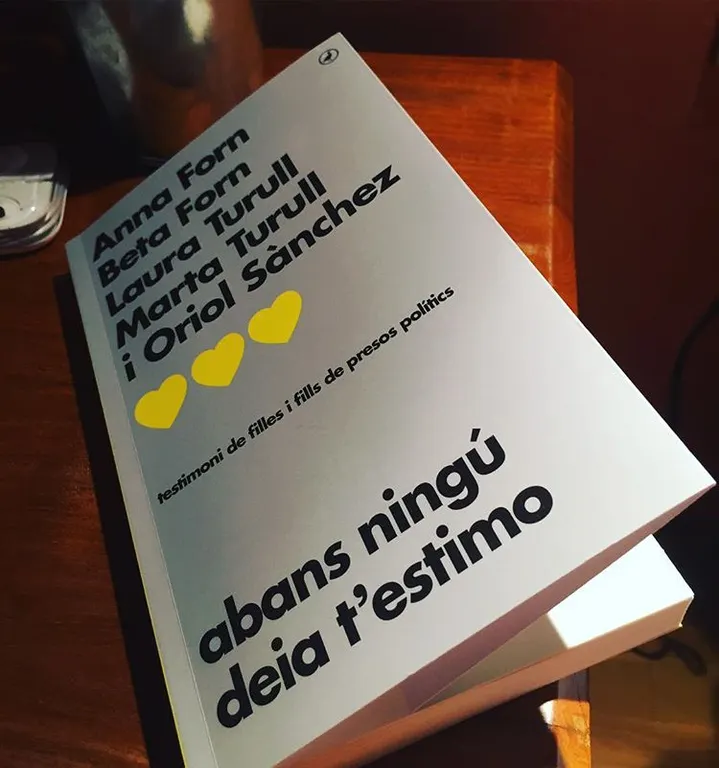El CCR portarà a escena una versió teatralitzada del llibre 'Abans ningú deia t'estimo'