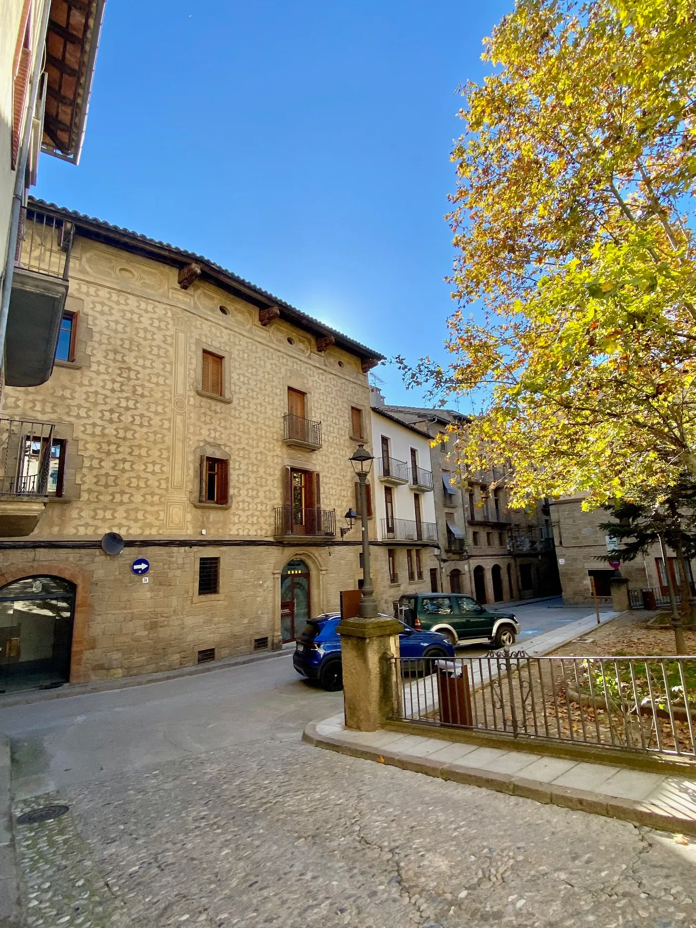 Solsona remodelarà l'any que ve el tram del carrer de Llobera que toca a la plaça de Sant Pere per fer-lo més accessible