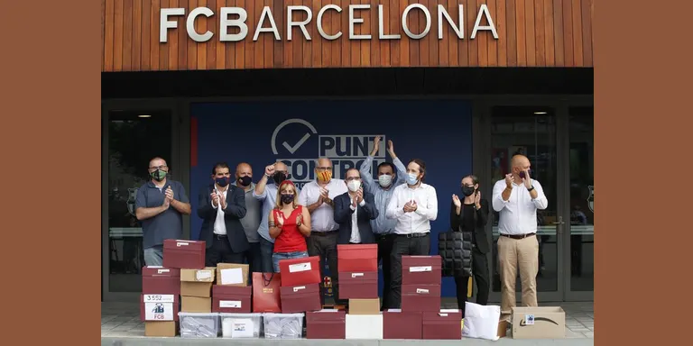 En marxa el procés de validació de signatures de la moció