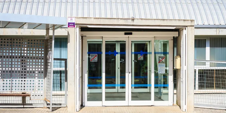 El Centre d’Atenció Primària d’Esparreguera fa un cribatge dels pacients a la porta