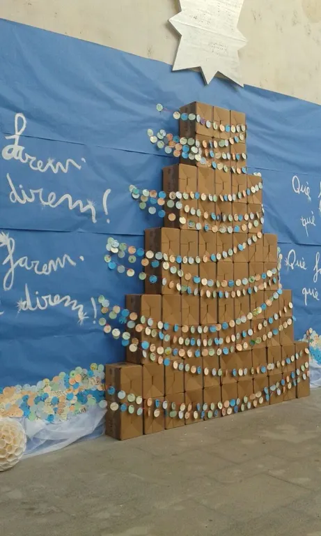 Torna l'Arbre dels Desitjos a la Biblioteca Sant Agustí