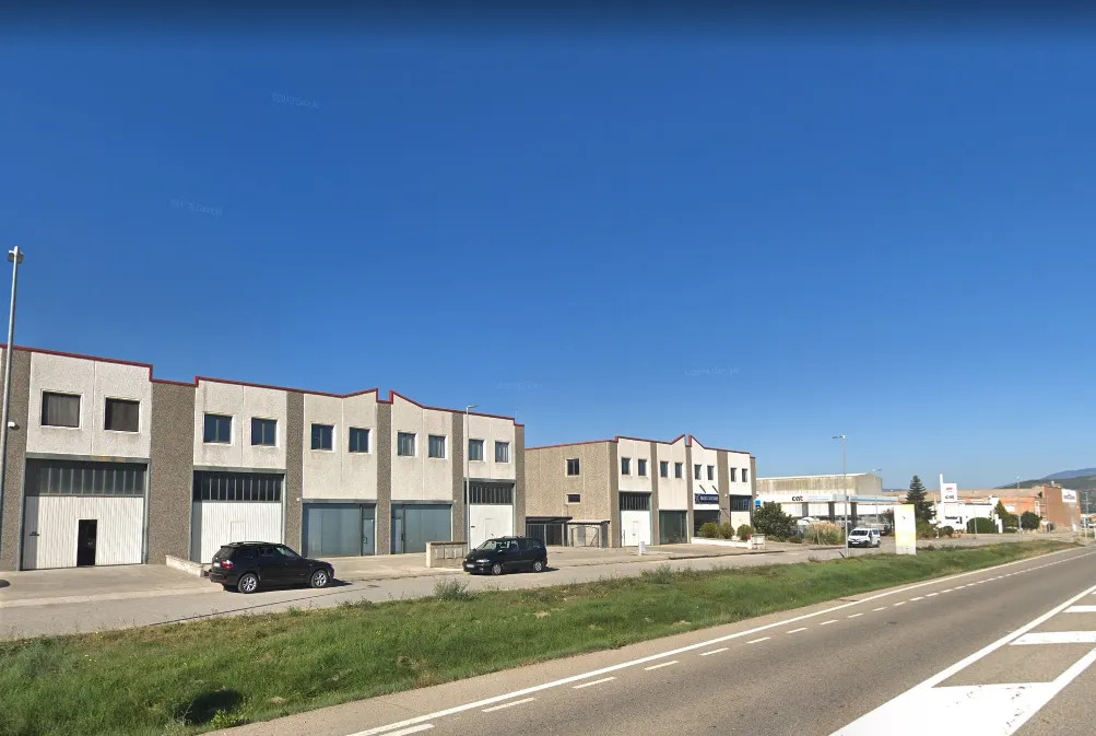 Detinguts els dos responsables d'una empresa del polígon d'Olius per tenir set treballadors en una situació irregular