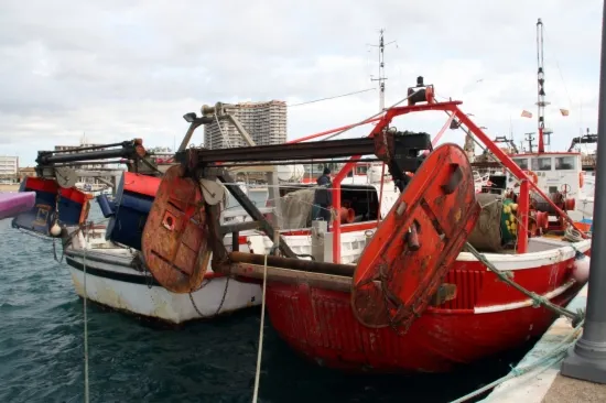 La pesca al Maresme i l'estat de les platges i el fons marí, es debaten a Calella