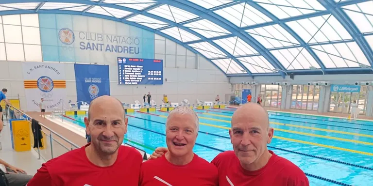 El nedador Joan Carles Adell es penja dos ors al Campionat de Catalunya de Fons i Llarga Distància