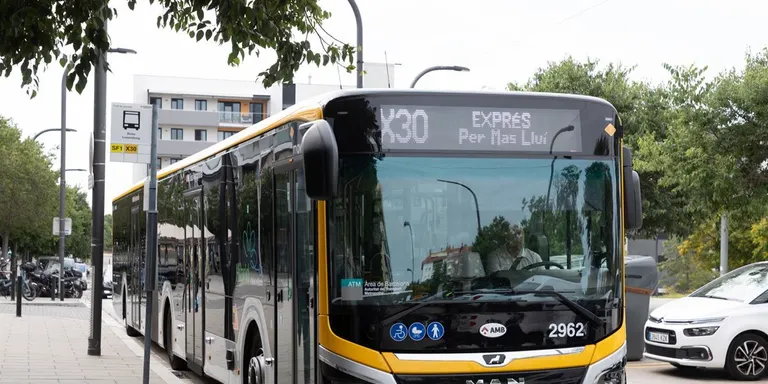L’X30 trasllada la seva parada d’origen i final a l’entorn de l’Illa Diagonal