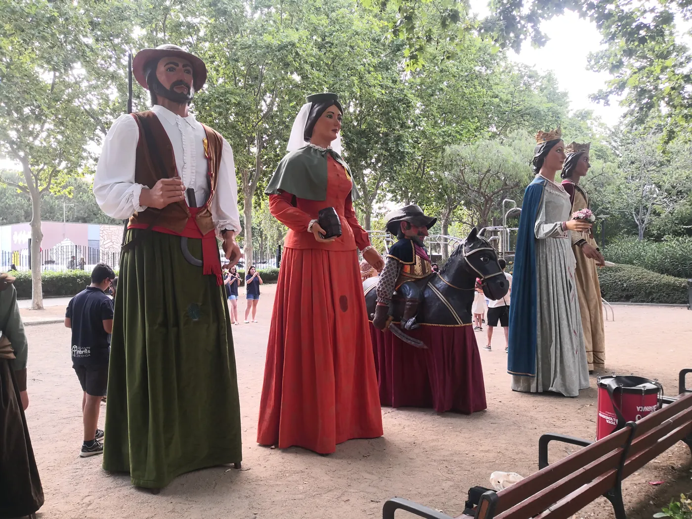 Cambrils manté l’esperit de Sant Pere amb un Seguici estàtic al Parc del Pescador