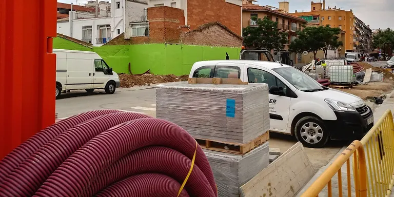 Fase final de les obres d'ampliació del darrer tram d'Avinguda Hispanitat
