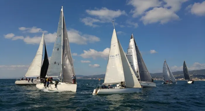 Continuen els bons resultats per les embarcacions arenyenques a l’Interclubs de vela