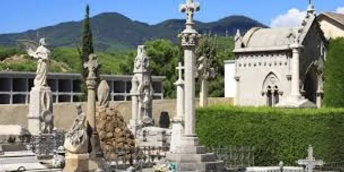 L’itinerari literari ‘Cementiri de Sinera’ s’iniciarà divendres a la Biblioplatja a càrrec de Ramón Verdaguer