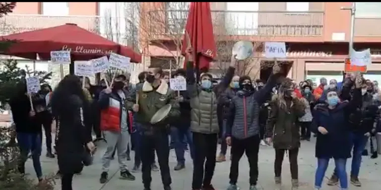 Puigcerdà retreu al Govern no haver atès la petició de tancar centres educatius on hi havia contagis