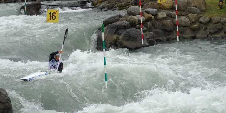 Marta Martínez, segona en K1 dones a la Copa Pirineus de Pau