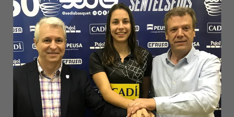 Júlia Soler es queda al Sedis Bàsquet