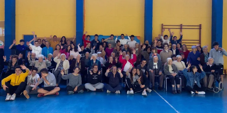 Última sessió de curs del projecte 'Tots som joves, tots som grans'