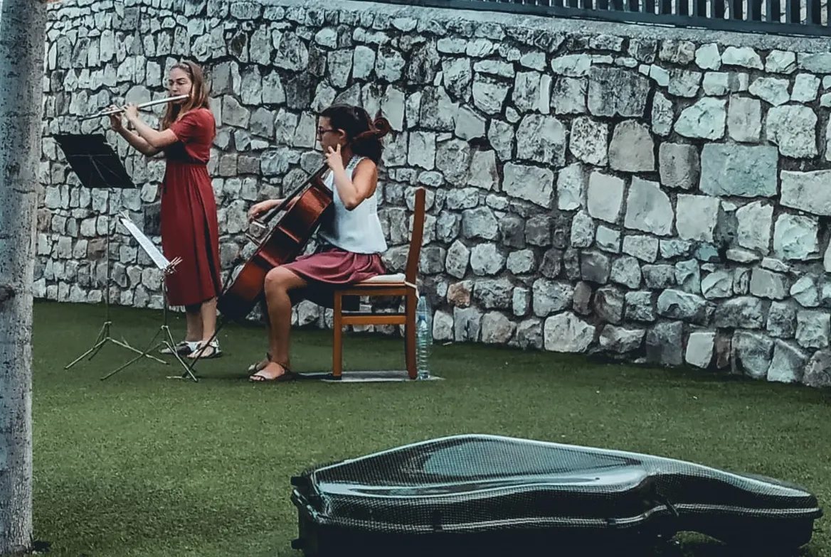 El duet Alannia Duo iniciarà aquest diumenge un nou cicle de concerts a l’Ermita de Cambrils