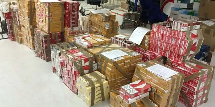 La Duana d'Andorra comissa 12 vehicles i gairebé 18.500 paquets de cigarretes el primer trimestre de l’any