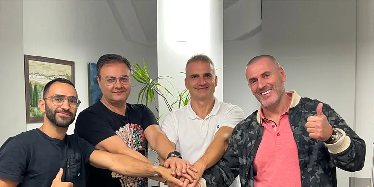 JxCat es desmarca de l'alcalde de Premià de Dalt per la contractació de l'empresa Desokupa