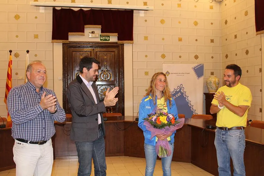 Felicitació a Núria Vilarrubla pels seus èxits esportius
