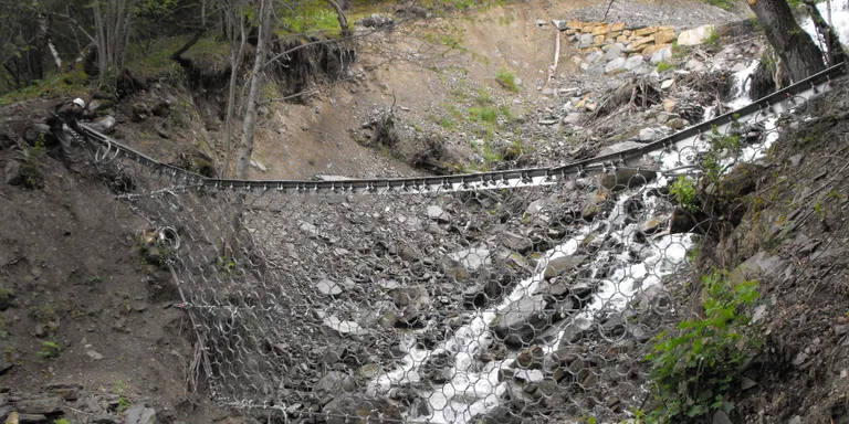 Medi Ambient prova al Pirineu nous mètodes contra les esllavissades