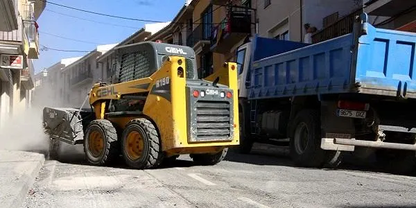 En marxa l’asfaltat del carrer Mossèn Miquel Amorós d’Altafulla