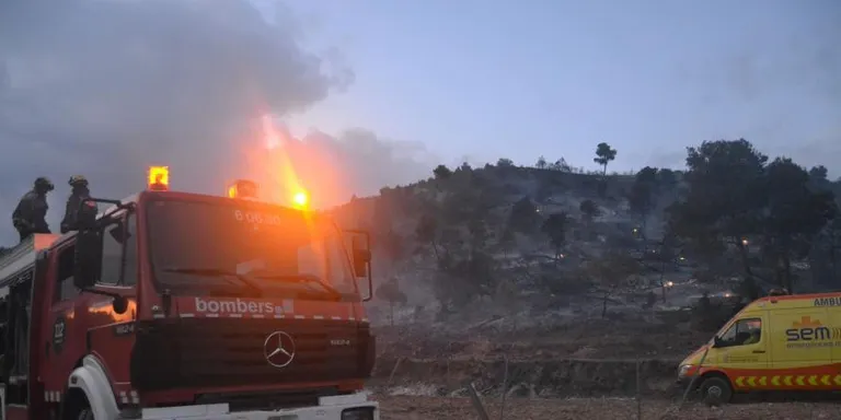 L'obrador de galetes El Rosal del Grup Alba reparteix 75 rosesxbraçades pel personal del CAP de Tàrrega