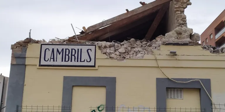 La Plataforma Conservem l’Estació de Cambrils considera un atemptat al patrimoni històric l’enderroc de l’antiga estació